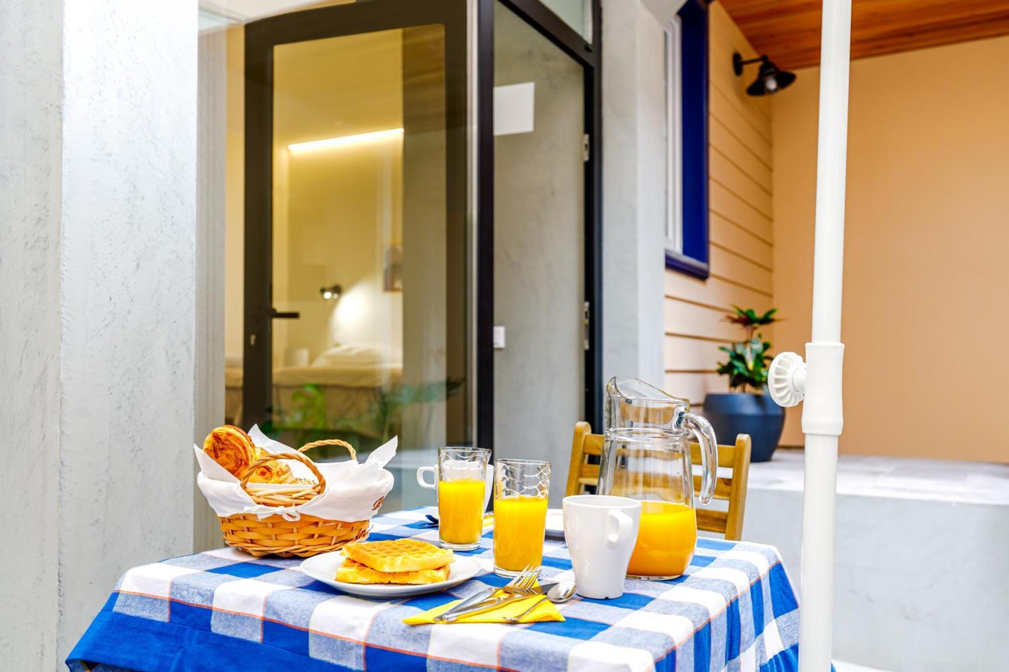 Apartment Ladomar Avenida Horta (Azores)